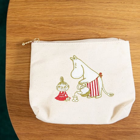 MOOMIN(ムーミン) ママズティーパーティー ティッシュケース付きポーチ 小物の仕分けに便利なポーチ