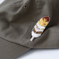 mia 羽モチーフの刺繍ブローチ ポイントになるお洒落なブローチ