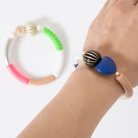 flowerico ビーズ ブレスレット 付け外しやすいゴムのブレスレット flo-0018