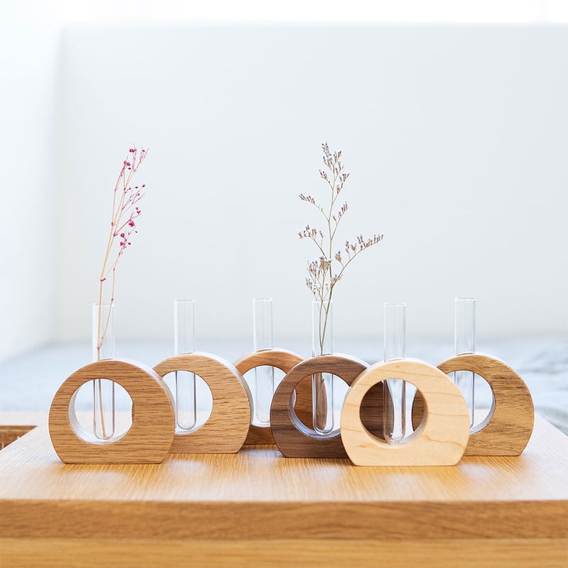 沖家具 木製卓上一輪挿し 天然無垢材で作られた小さめで飾り