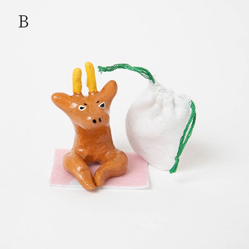 鹿の置物 Amazon.co.jp: 置物、開運グッズ、金の鹿の置物、家の装飾の鹿の