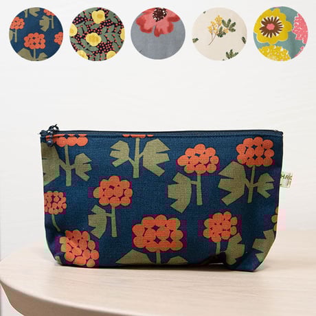 ATELIER HAYLOFT.M 花柄ファスナーポーチ 通帳入れにもなるポーチ