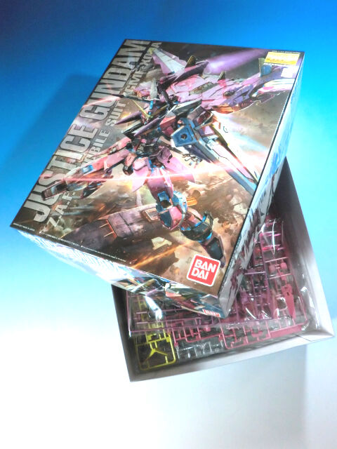 ガンプラ　MG 1/100 ジャスティスガンダム　新品未組立品　おまけ付 MG 1/100 ジャスティスガンダム｜バンダイ ホビーサイト