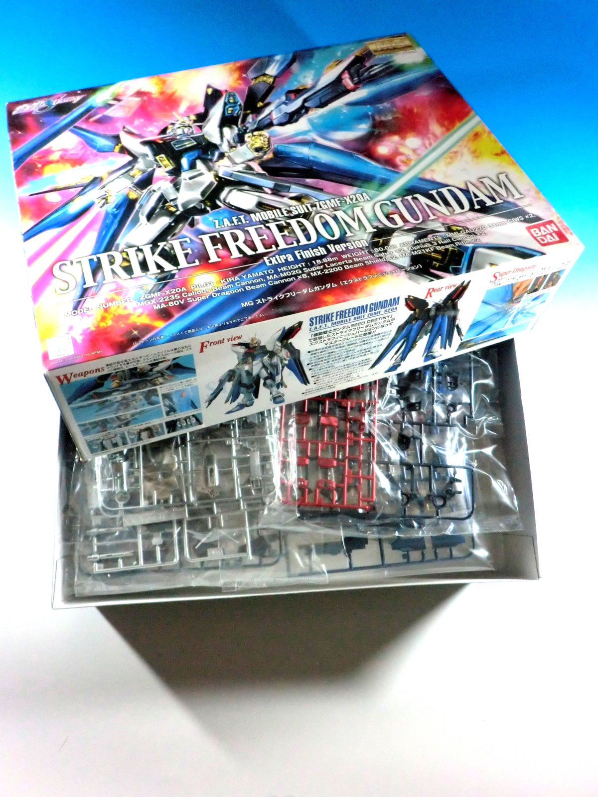 希少!ガンダムSEED DESTINY BANDAI MG 1/100 ストライク 希少!ガンダムSEED DESTINY BANDAI MG 1/100 ストライク