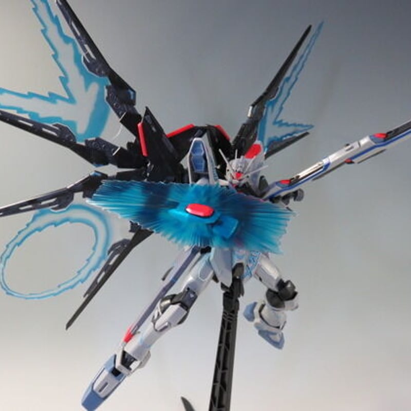 未組立品 機動戦士ガンダムSEEDデスティニー 1/100MGフリーダムガンダム Amazon | MG 1/100 ZGMF-X10A フリーダムガンダム (機動戦士
