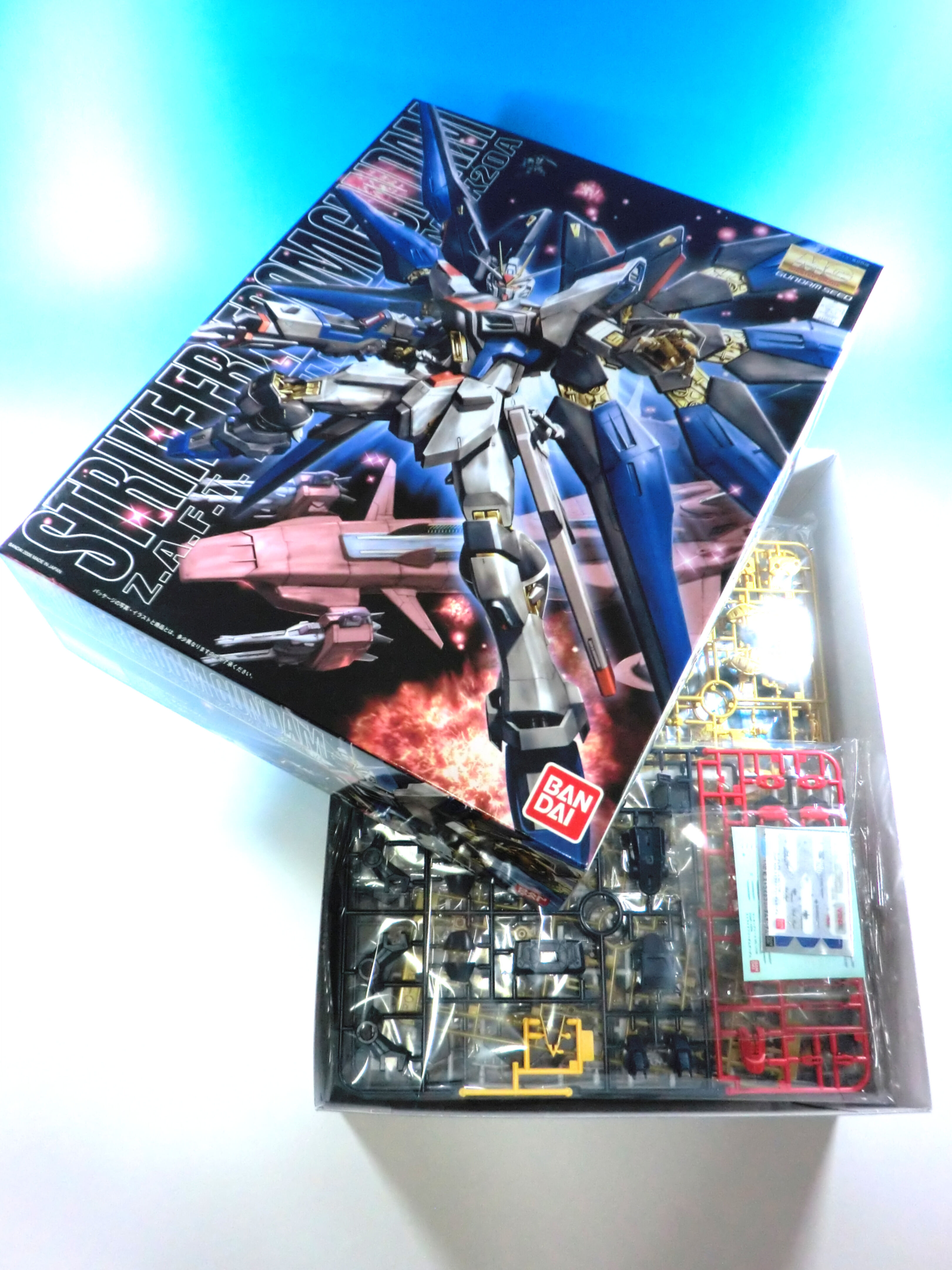 ガンダムSEED DESTINY BANDAI MG 1/100 ストライクフリーダムガンダム