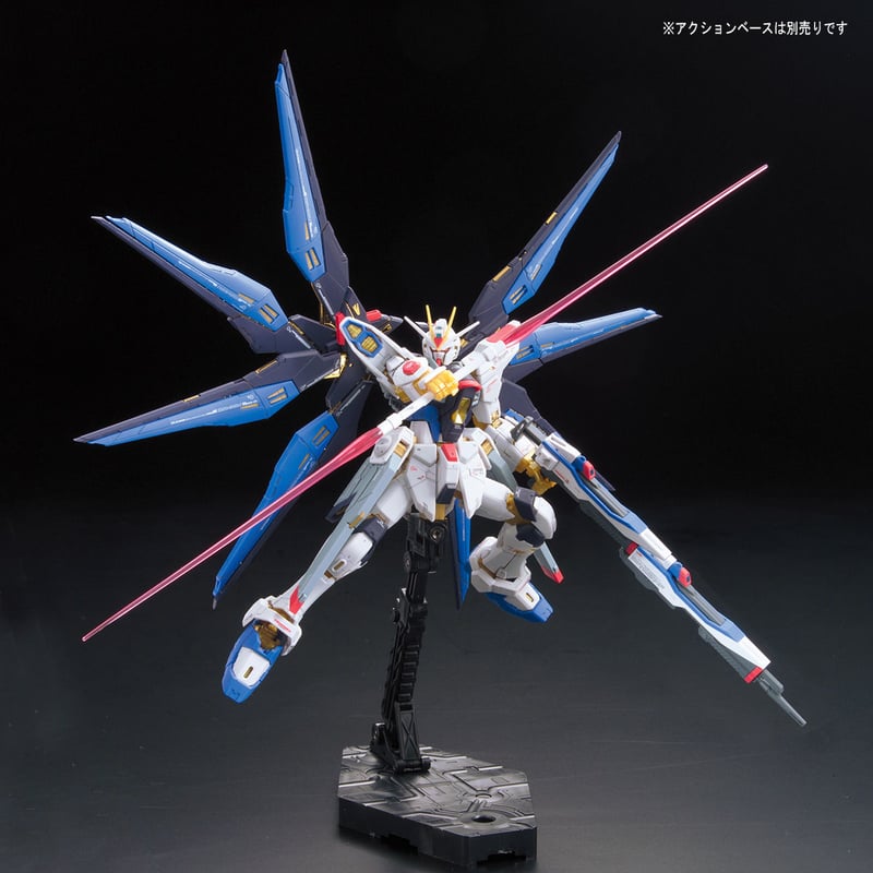 ガンダムSEED DESTINY BANDAI RG 1/144 ストライクフリーダム ガンダムSEED DESTINY BANDAI RG 1/144 ストライクフリーダム