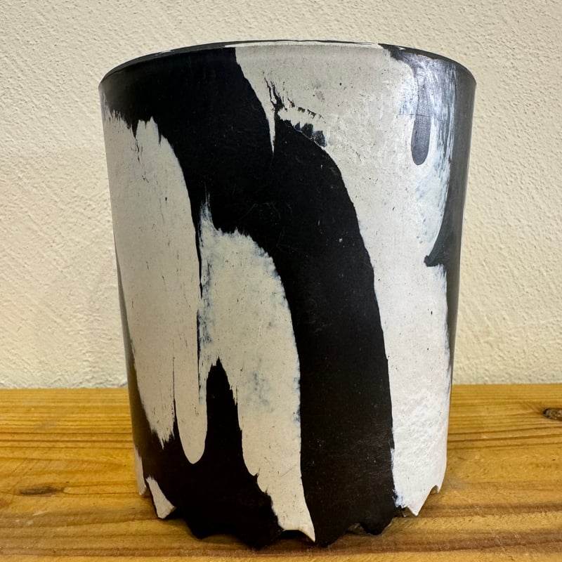 CUP 10 BLACK AND WHITE 牛乳植物鉢 | LIT PLANTS l リット