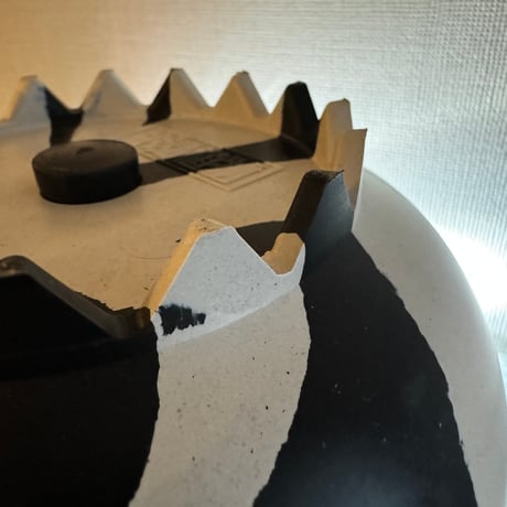 WAN 18 BLACK WITH WHITE "牛乳植物" LOGO 牛乳植物鉢