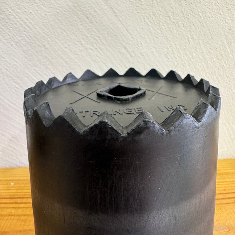 CUP 10 BLACK AND WHITE 牛乳植物鉢 | LIT PLANTS l リット