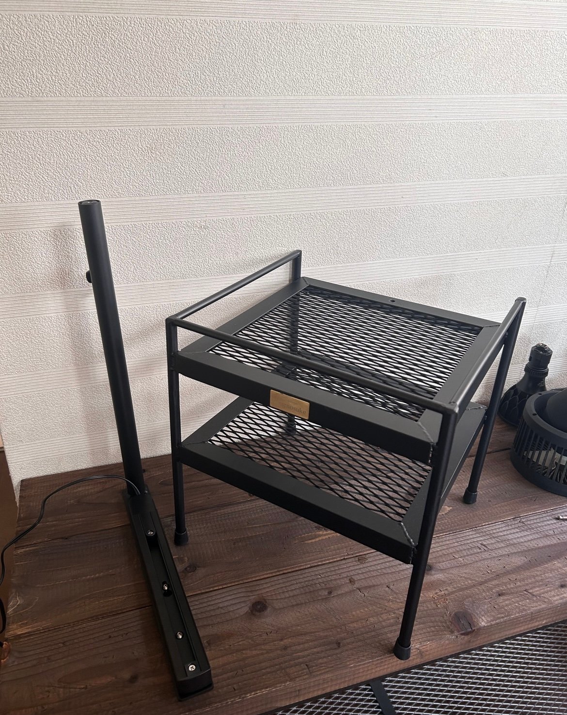 アイアン植物棚、水受けトレー付き、ライティングレール付き！ライト高さ調整可能バー アイアン植物棚、水受けトレー付き、ライティングレール付き！ライト高