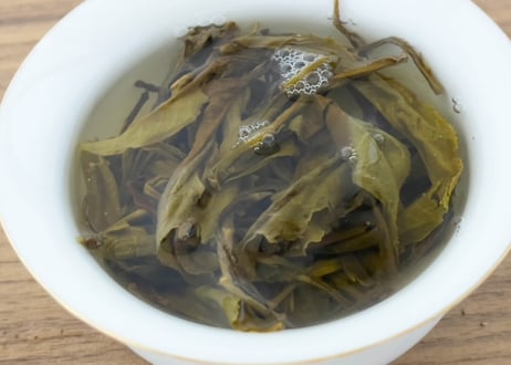 2022年_广別(広別こうべつ)老寨樹齢300年頭春芽茶(晒青緑茶)