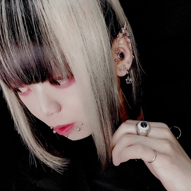 王の呪縛～Queen'spainロゴピアス フープタイプ | Queen's pain