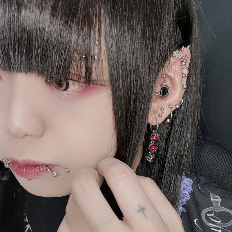 mami♪様⋈♡*。゜⋈ 12点おまとめピアス 女帝の暴食～Queen'spain 魔女の宝玉3連チャームピアス | Queen's pain