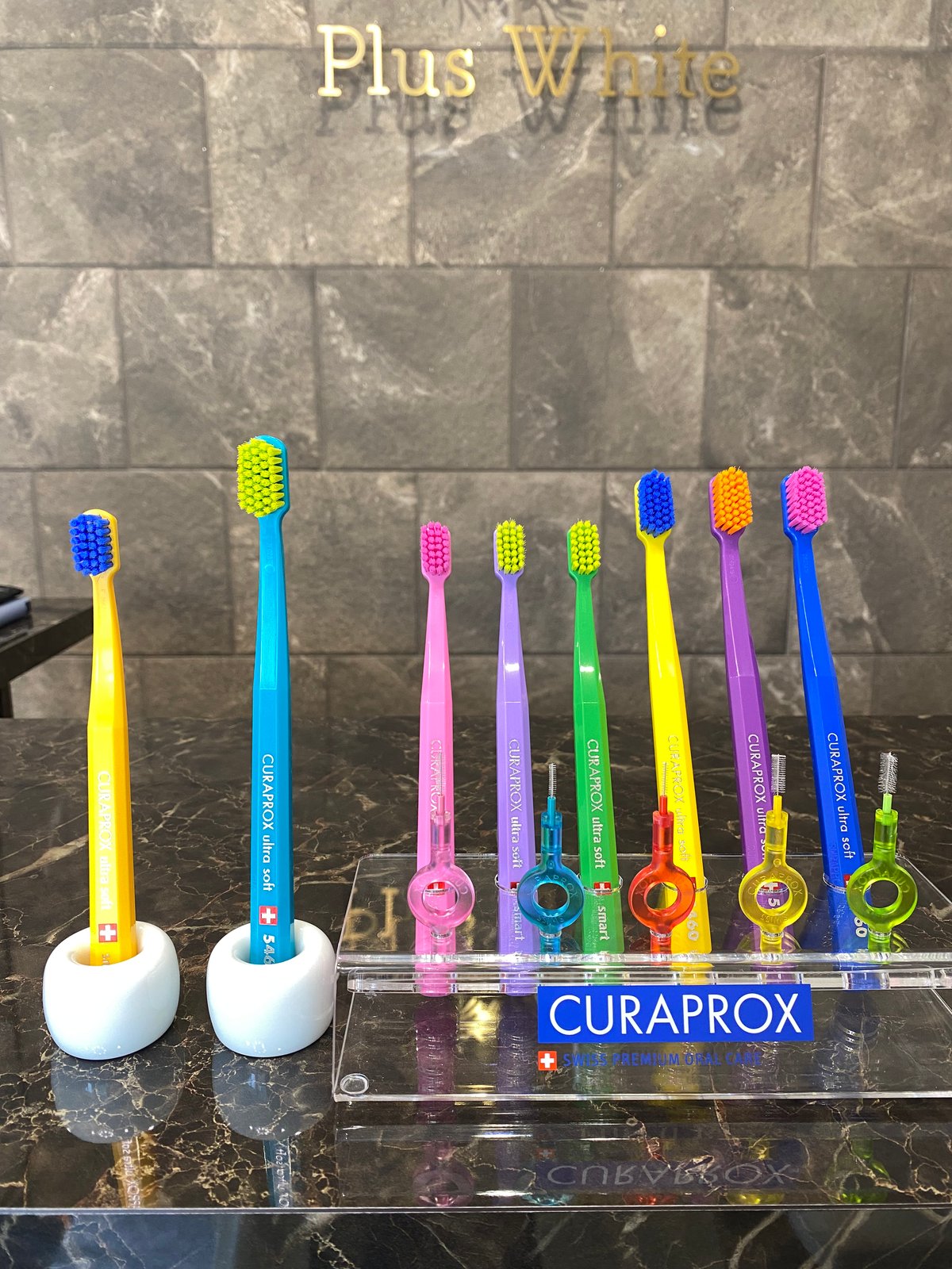 CURAPROX スマートデザイン 歯ブラシ 11本セットとオマケ CURAPROX スマートデザイン 歯ブラシ 11本セットとオマケ CURAPROX