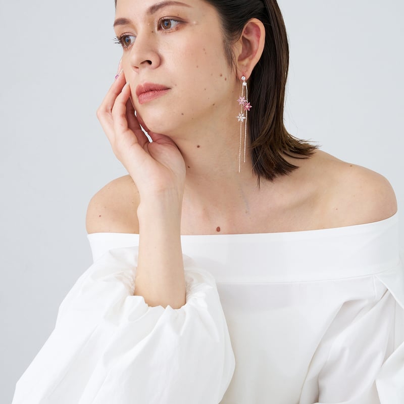 【No.666】韓国ビーズとお花のロングピアス イヤリング zirconia long flower Rose silver | Juna.Tokyo