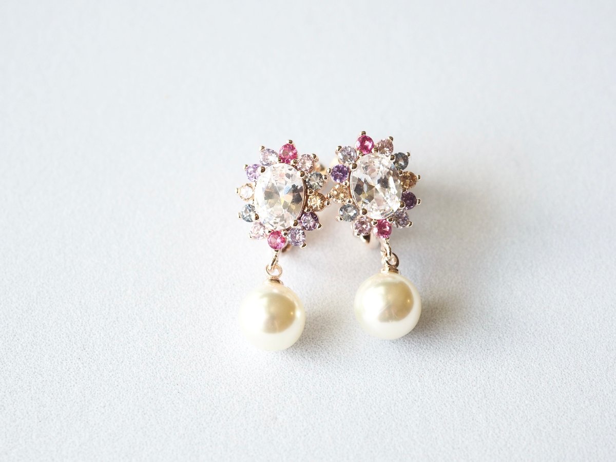 183 ロイヤルブルー✖︎クリアビジューの鳥さんブローチ　ピアスorイヤリング 183 ロイヤルブルー✖︎クリアビジューの鳥さんブローチ ピアスor