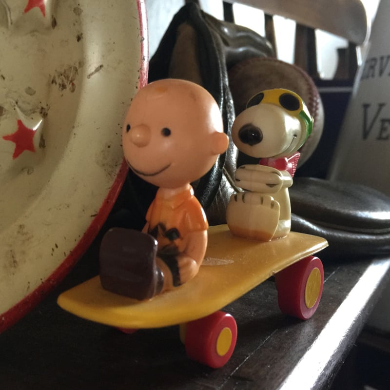 AVIVA　スヌーピー　SNOOPY　スケボー　チャーリーブラウン　ミニカー AVIVA スヌーピー SNOOPY スケボー チャーリーブラウン ミニカー