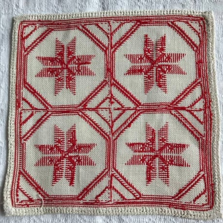 リネン　刺繍クロス　二点セット 星と　チューリップ　北欧　ヴィンテージ