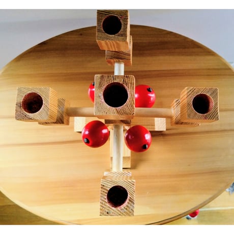 北欧　ヴィンテージ　クリスマス　アドベント　キャンドルホルダー　伝統工芸　ヘムスロイド 　木製りんご