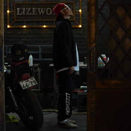 LIZEWORKS Nylon Jacket (black)