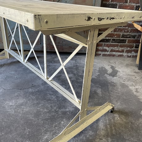 IRON TABLE w1500mm