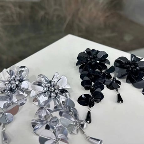 flower pierce
