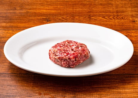 【野の花 オフィス】釧路生まれ、釧路育ちのオーガニックビーフ 生ハンバーグ 120g