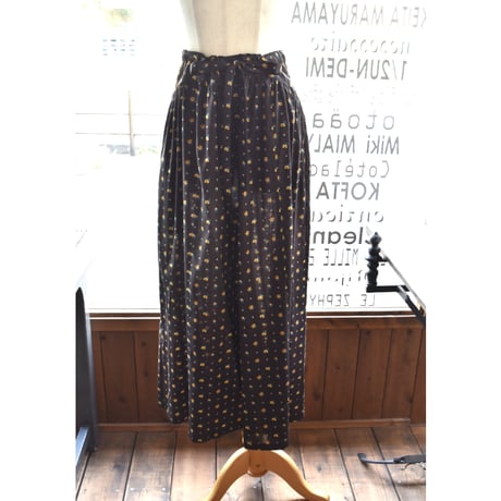 ポルテデブトン | STORES