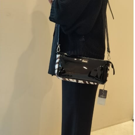 ショルダーバッグ