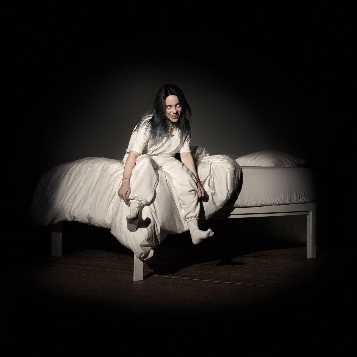 公式新品】BILLIE EILISH - SWEET DREAMS ビリーアイリッシュTシャ