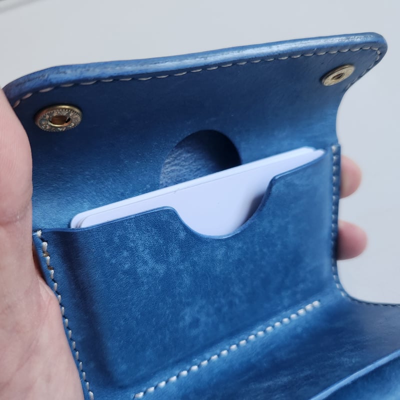 お札の顔が見える!!コンパクト三つ折財布 | la mer~leather craft~
