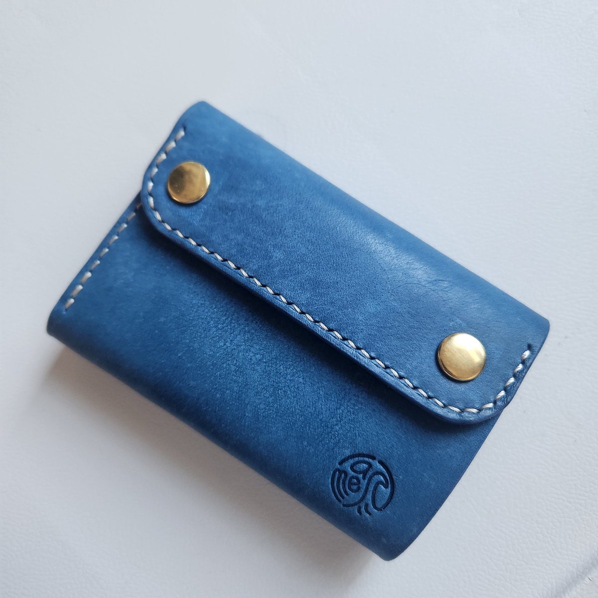 お札の顔が見える!!コンパクト三つ折財布 | la mer~leather craft~