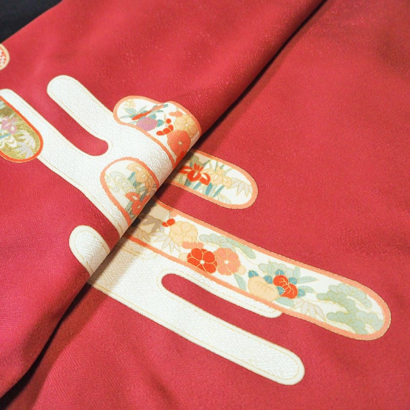 お着物配送レンタルセット・送料保険込み】真紅・エ霞文に花～訪問着