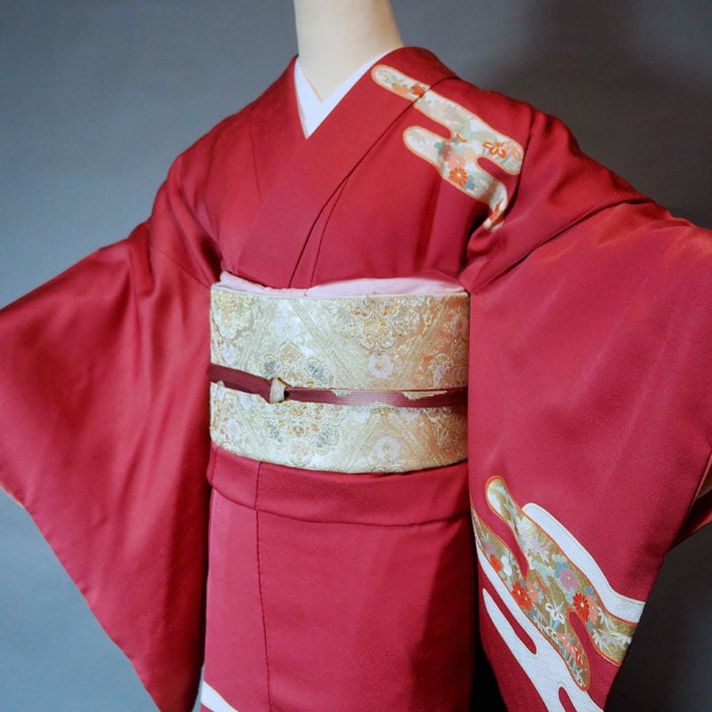 お着物配送レンタルセット・送料保険込み】真紅・エ霞文に花～訪問着