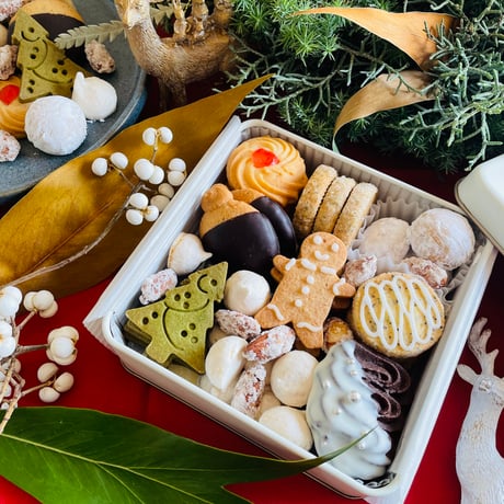 クリスマスクッキー缶 | STORES