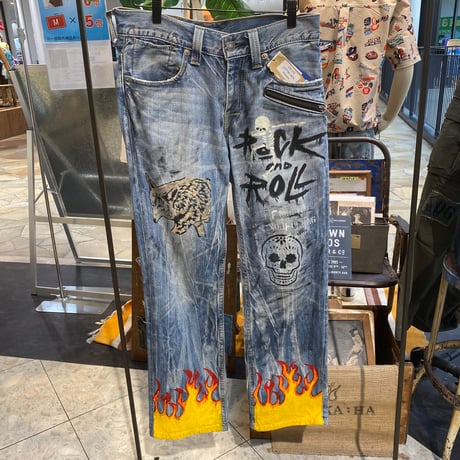 【01】リメイクパンツ