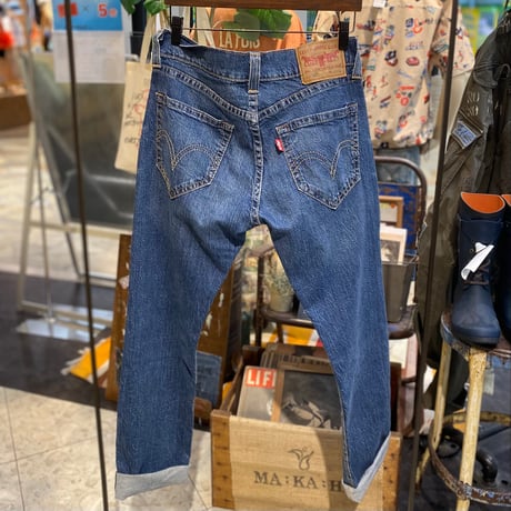 【01】リーバイスリメイクパンツ