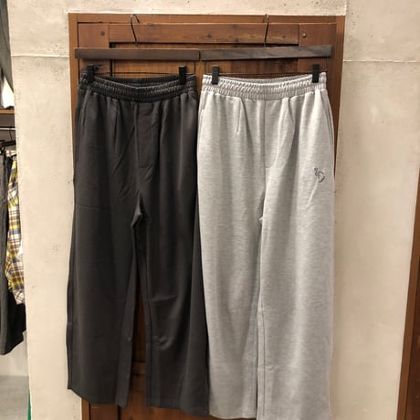 【155】フラミンゴスエットパンツ