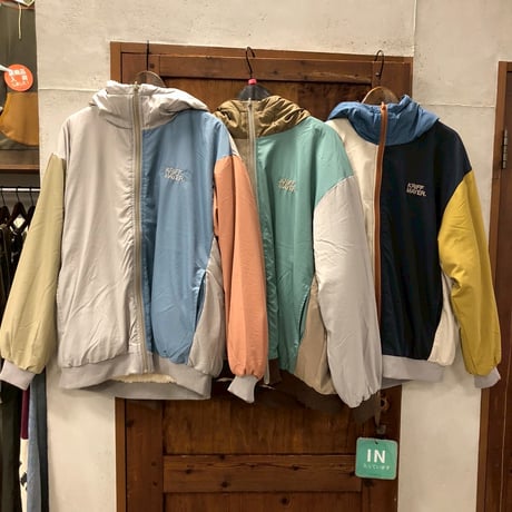 【138-103T】ひっくりパーカージャケット　レディース