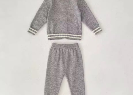 重ね着風Babyニットセットアップ66〜90
