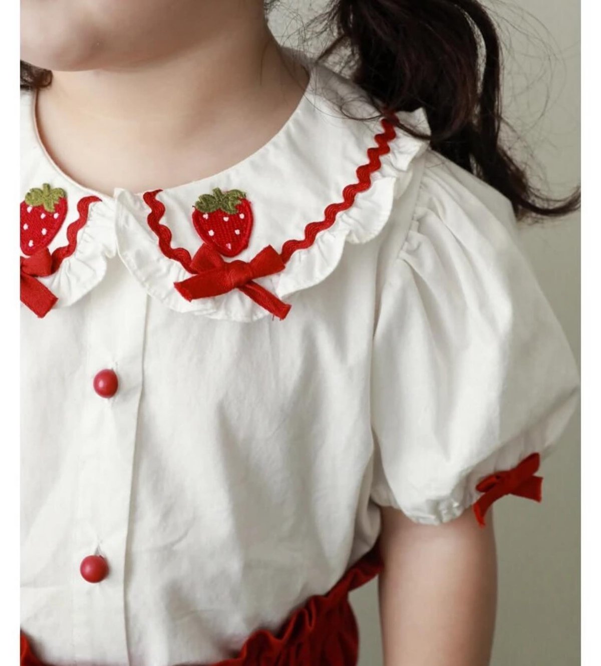 いちご刺繍エプロンドレス🍓80〜140 | Prince