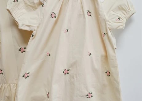 小花刺繍リンクワンピース♡＆ロンパース66〜130