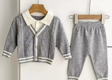 重ね着風Babyニットセットアップ66〜90
