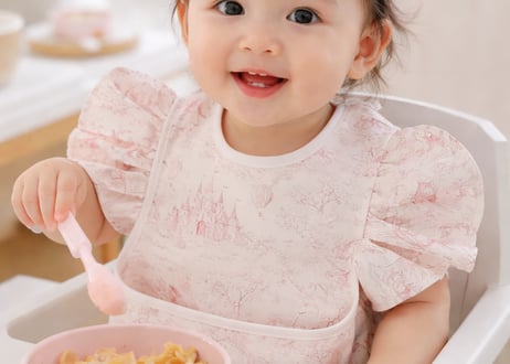 トワルドジュイお食事エプロン0〜4歳［即納］