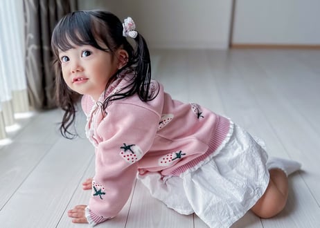 もこもこフリルいちごカーディガン🍓80〜140