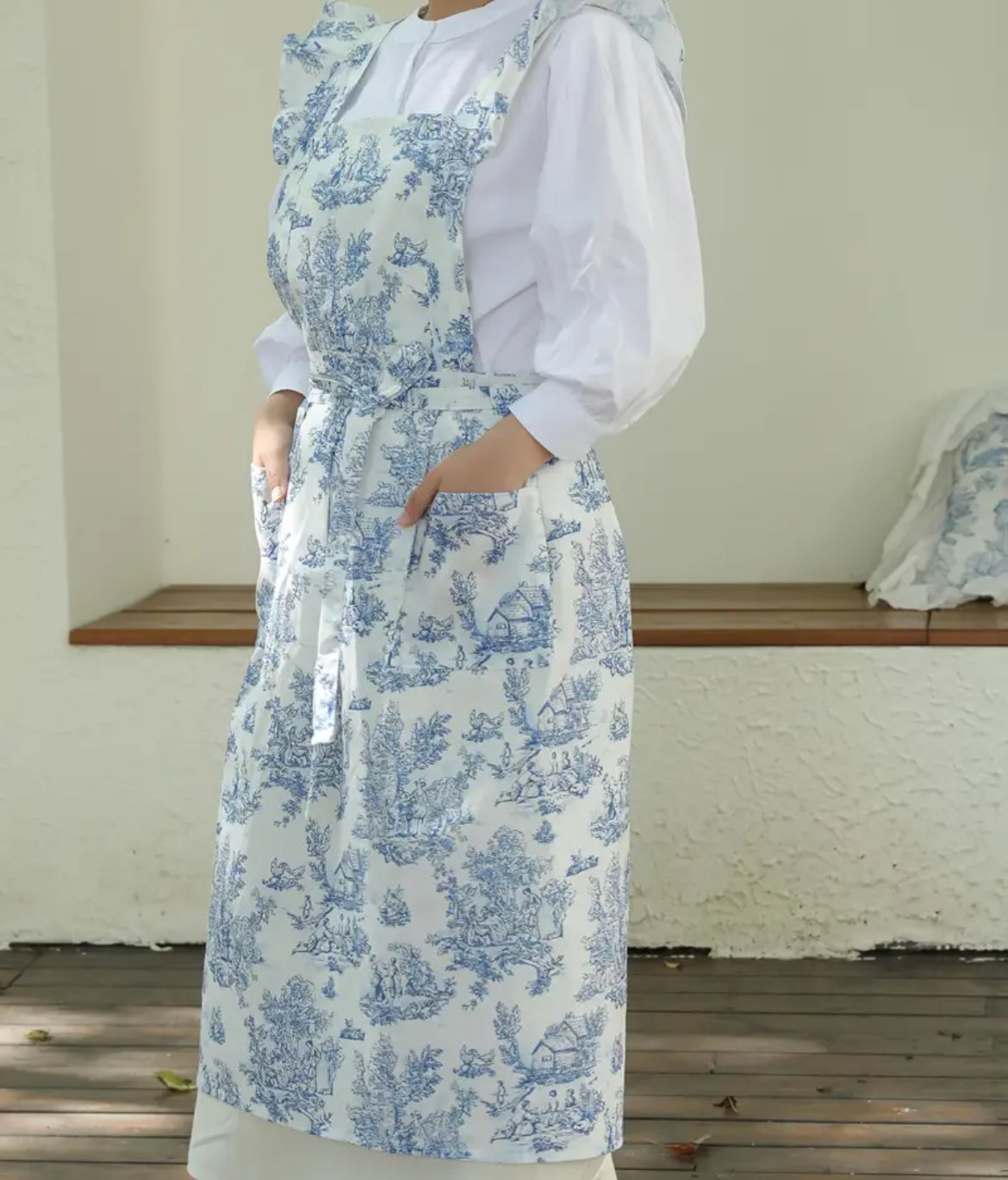 トワルドジュイのエプロンです。 トワルドジュイふりるエプロン | Prince