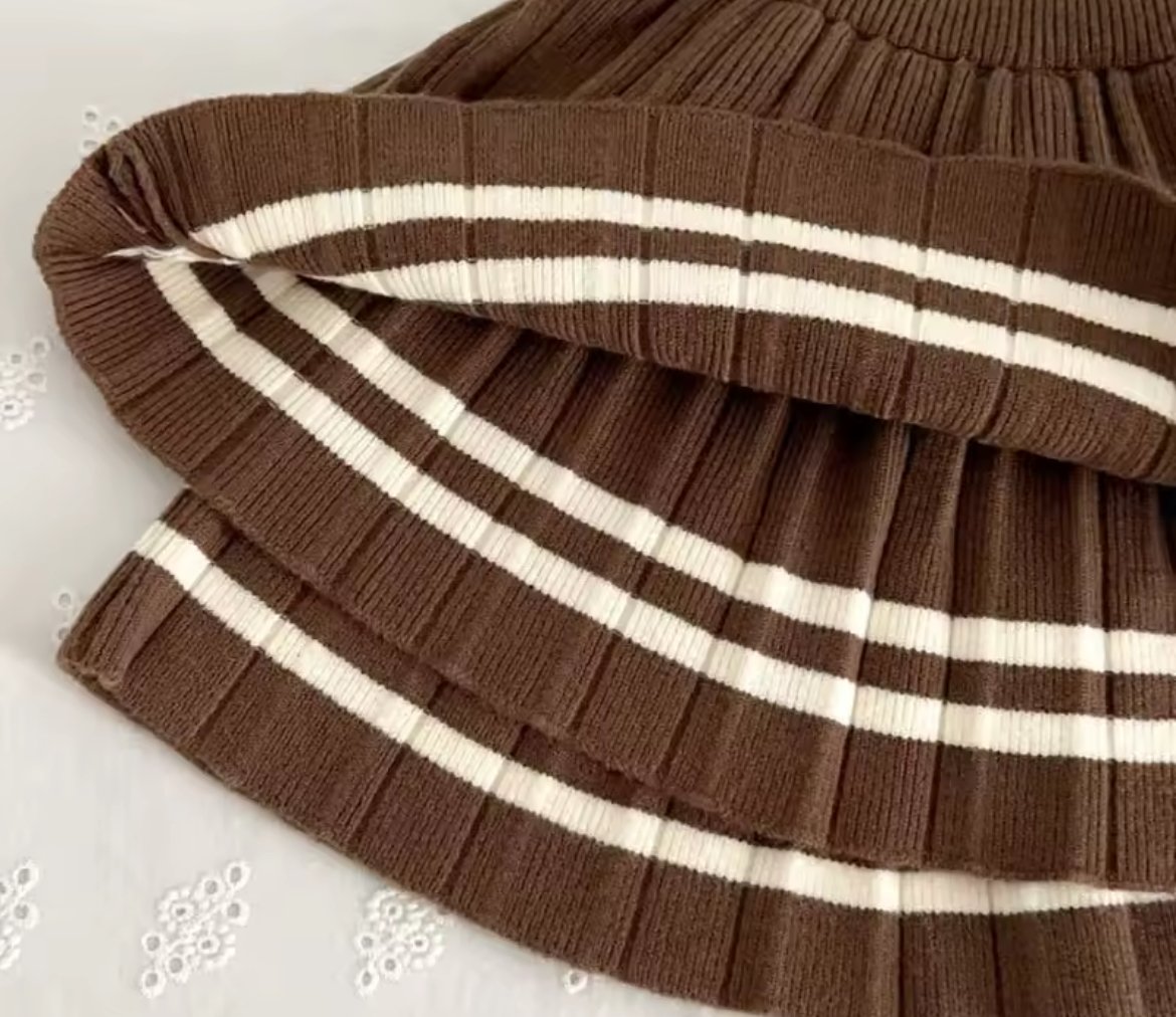 ブラウンセーラーニットセットアップ90〜130 | Prince