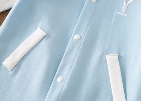 ロイヤルブルーアルファベット刺繍ロンパース59〜90