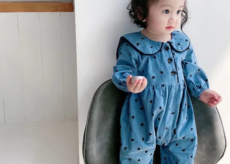 【美品】familiar ストライプ セーラー襟ロンパース 80 美品】familiar ストライプ セーラー襟ロンパース 80